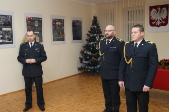Uroczysty apel związany z odejściem na zaopatrzenie emerytalne funkcjonariuszy